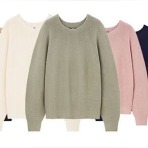 Uniqlo 3D knit sweater ballon sleeve size XS olive